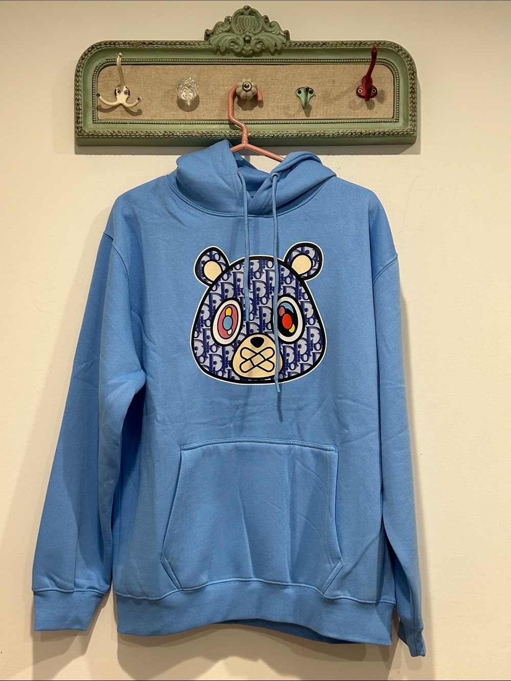 OWNYC Light Blue Crewneck Hoodie Graphic Bear Motif LARGE Unisex sweatshirt nwot